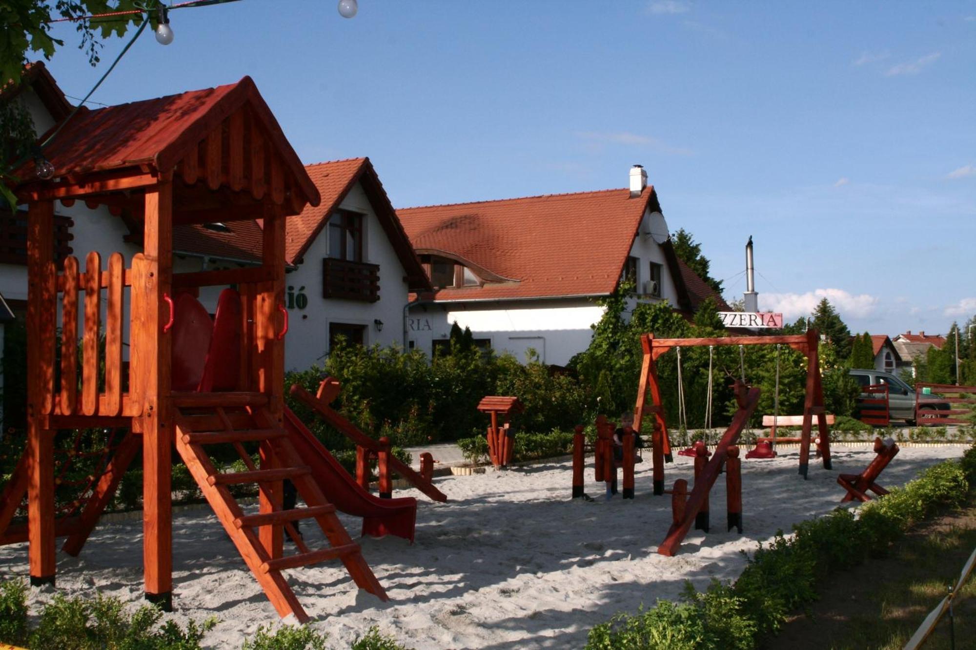 Tornacos Hotel - Hegykő Εξωτερικό φωτογραφία