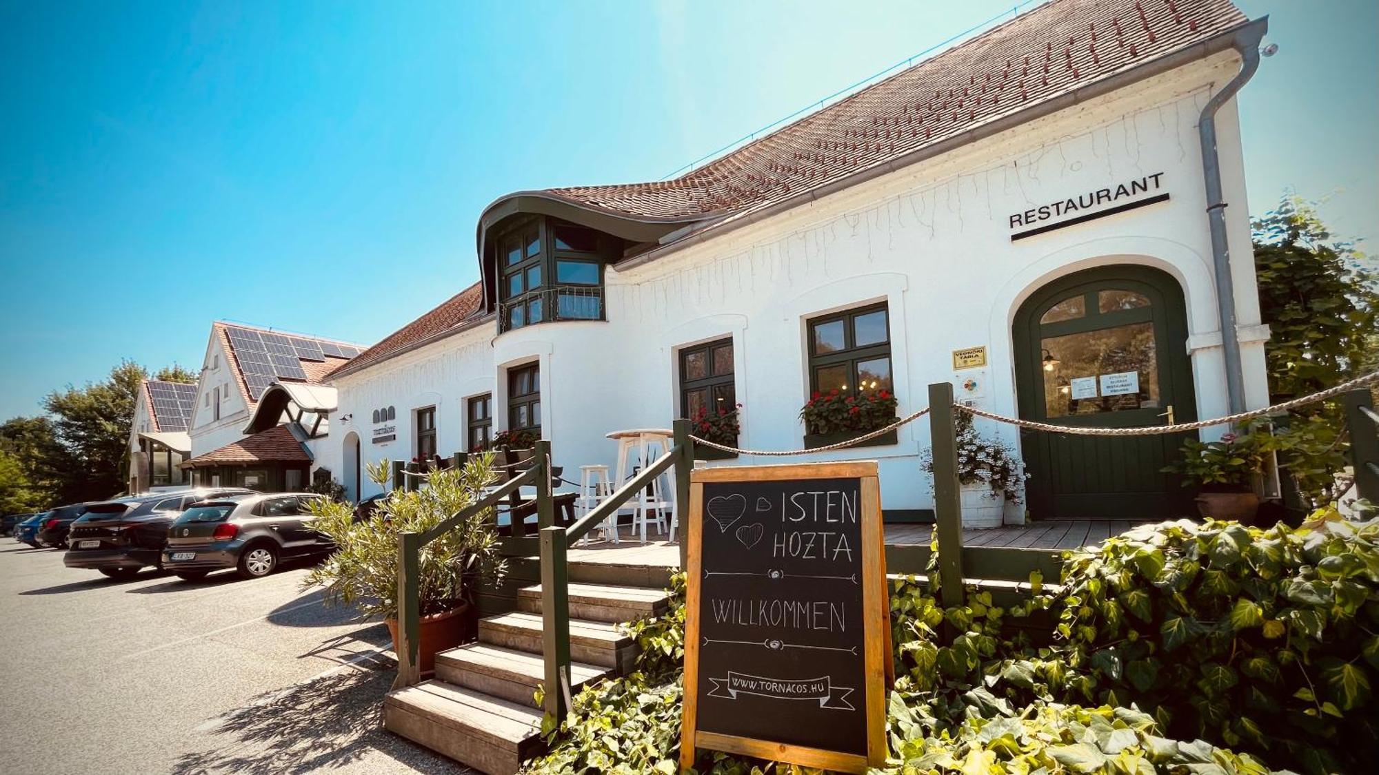 Tornacos Hotel - Hegykő Εξωτερικό φωτογραφία
