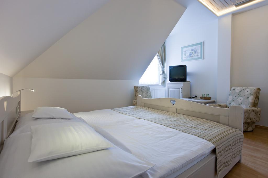 Tornacos Hotel - Hegykő Εξωτερικό φωτογραφία